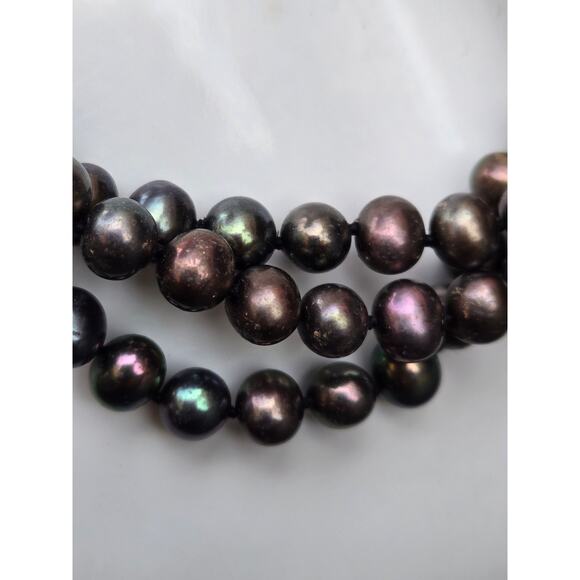 Vintage 3 Strand Peacock Majorica Faux Pearl Necklace with 14K Yellow Gold Clasp - Picture 3 of 9